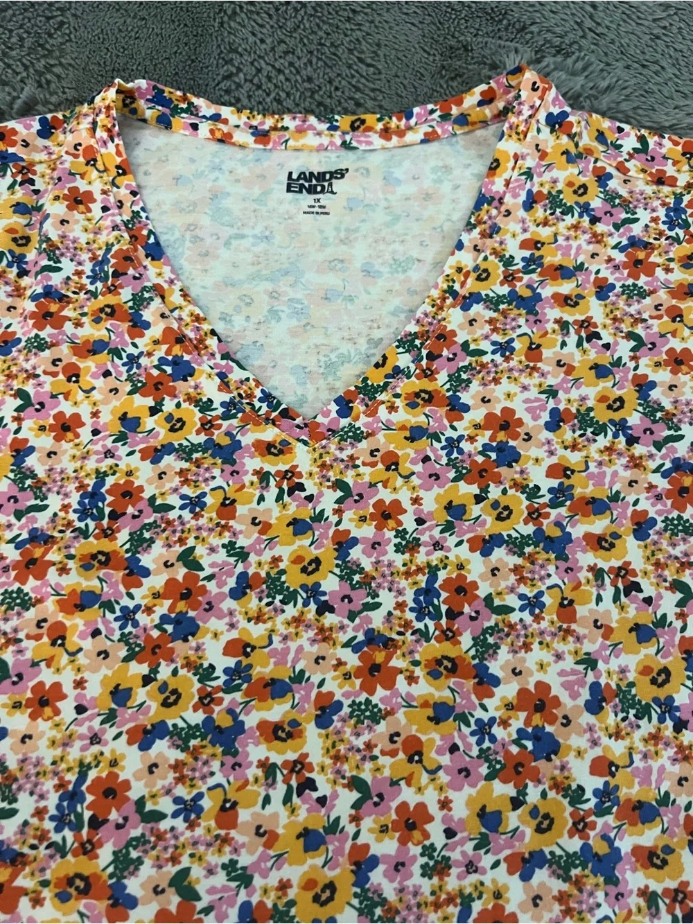Lands' End Multicolor Floral V-Neck Short Sleeve Top